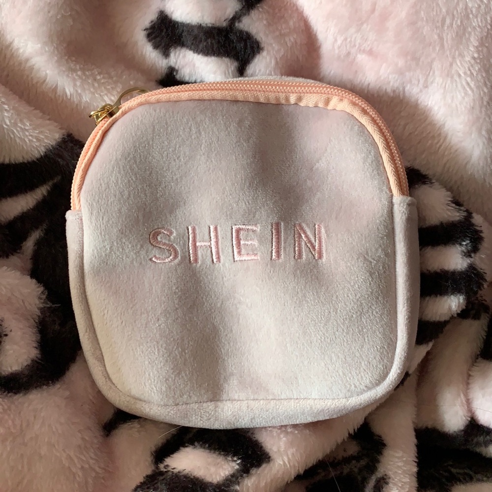 Travel pouch